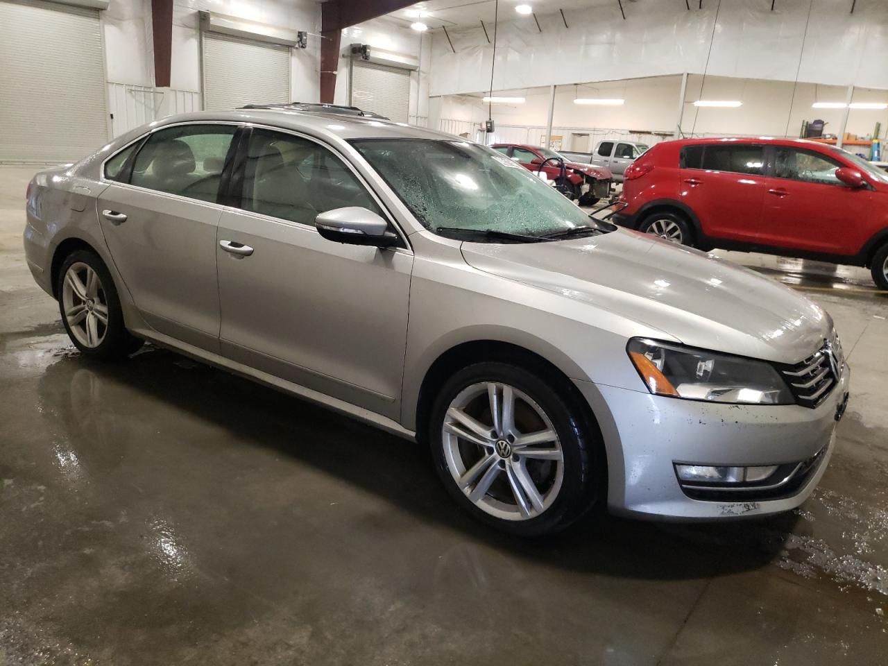 Photo 3 VIN: 1VWCN7A32CC055775 - VOLKSWAGEN PASSAT 