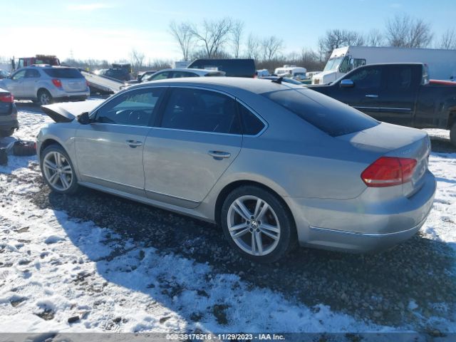 Photo 2 VIN: 1VWCN7A32CC090154 - VOLKSWAGEN PASSAT 