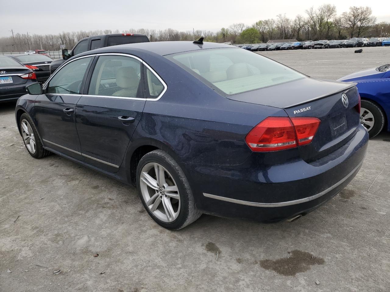 Photo 1 VIN: 1VWCN7A32DC027640 - VOLKSWAGEN PASSAT 