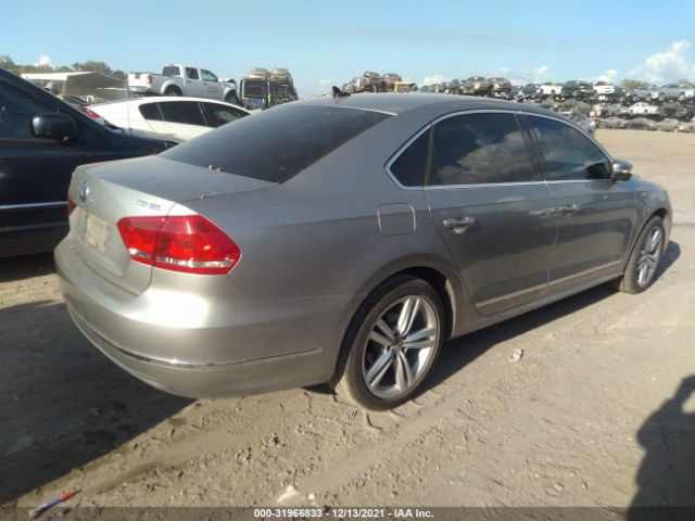 Photo 3 VIN: 1VWCN7A32EC060011 - VOLKSWAGEN PASSAT 