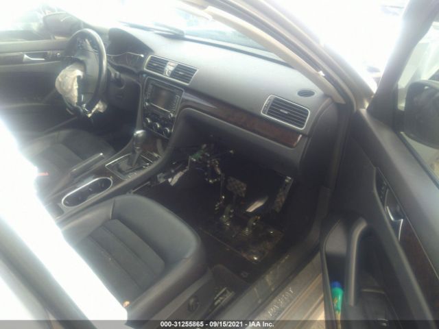 Photo 4 VIN: 1VWCN7A33EC047753 - VOLKSWAGEN PASSAT 