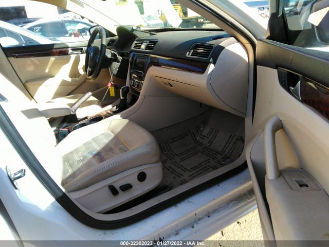 Photo 4 VIN: 1VWCN7A34DC044178 - VOLKSWAGEN PASSAT 