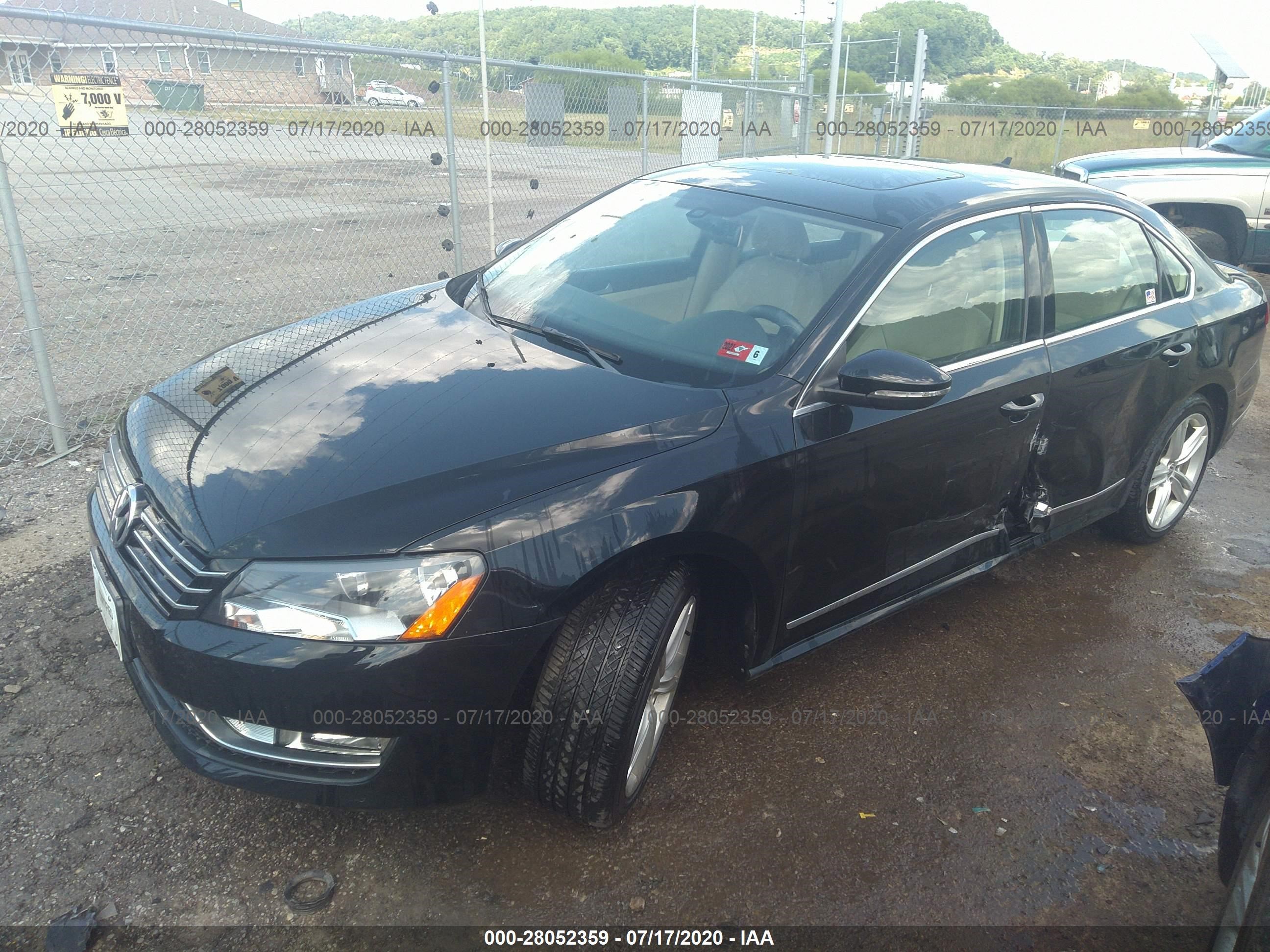 Photo 1 VIN: 1VWCN7A35CC056290 - VOLKSWAGEN PASSAT 