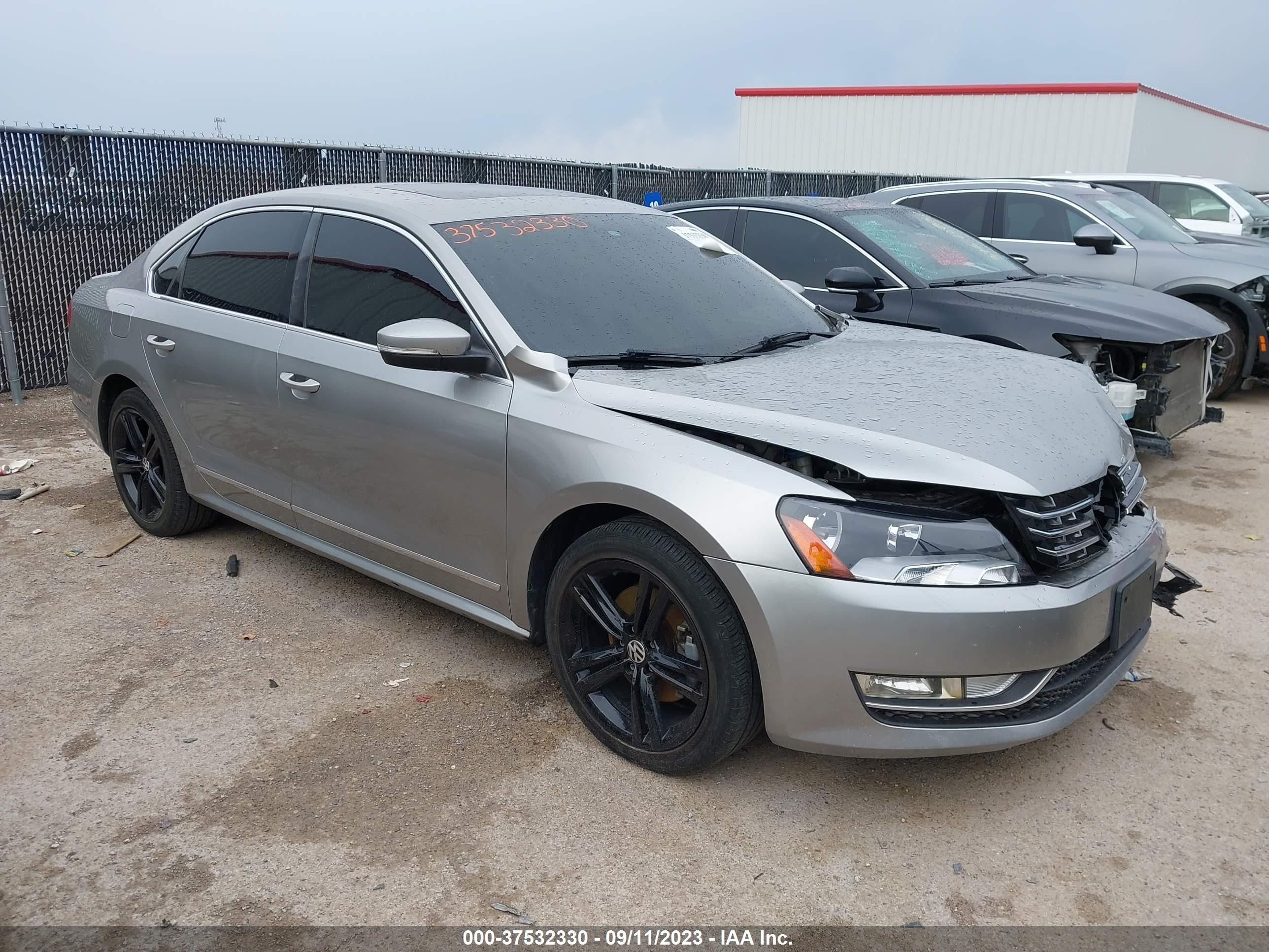 Photo 0 VIN: 1VWCN7A35DC002652 - VOLKSWAGEN PASSAT 