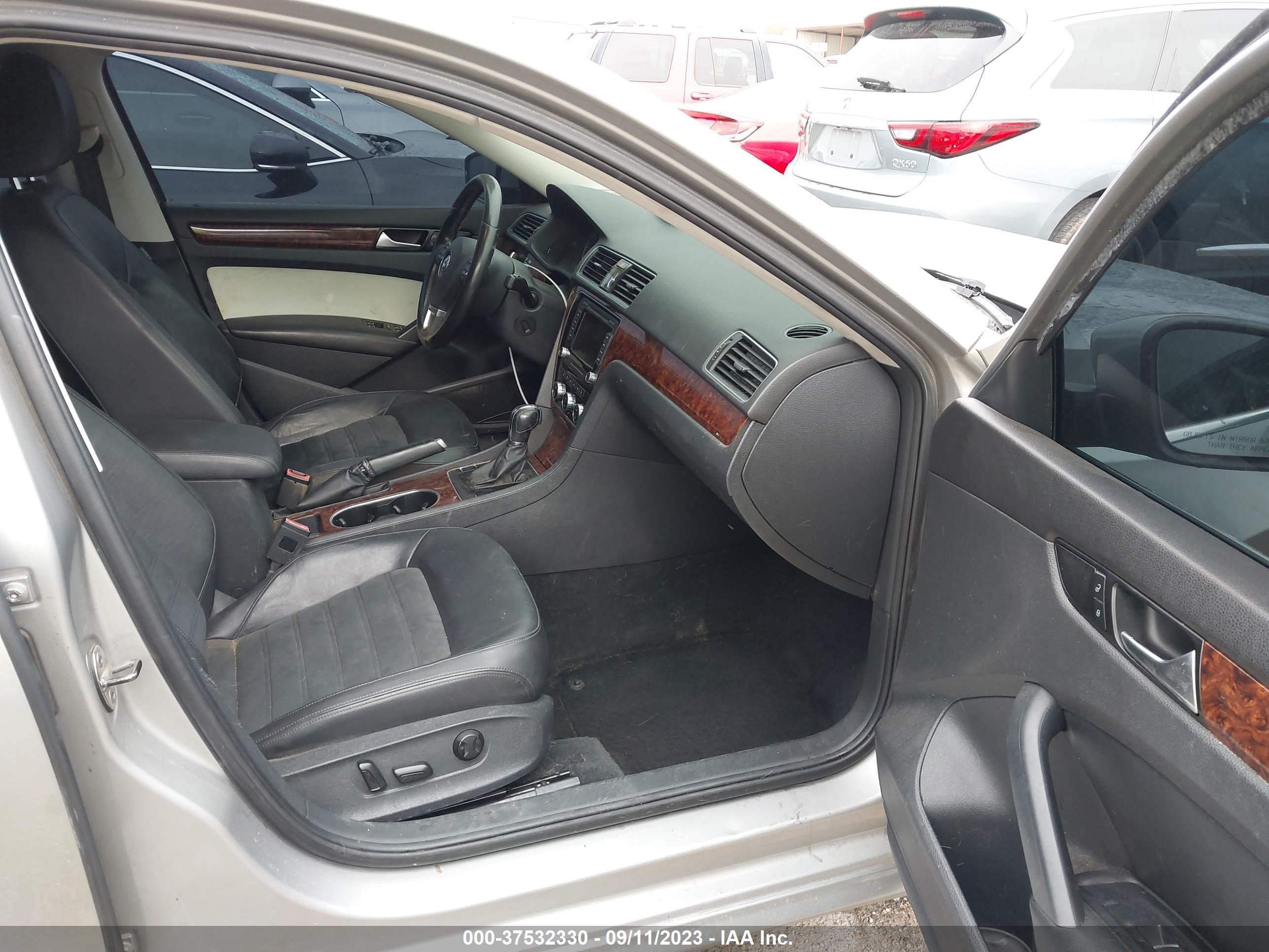 Photo 4 VIN: 1VWCN7A35DC002652 - VOLKSWAGEN PASSAT 