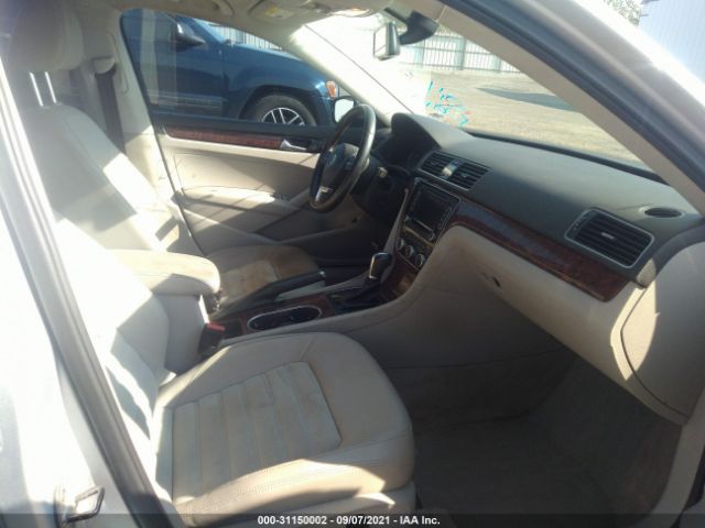 Photo 4 VIN: 1VWCN7A35DC037787 - VOLKSWAGEN PASSAT 