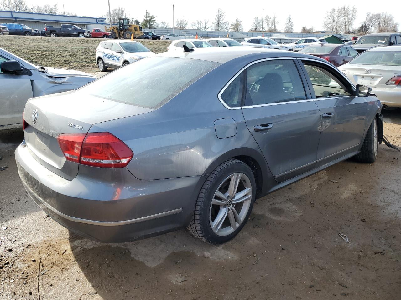 Photo 2 VIN: 1VWCN7A35DC055688 - VOLKSWAGEN PASSAT 