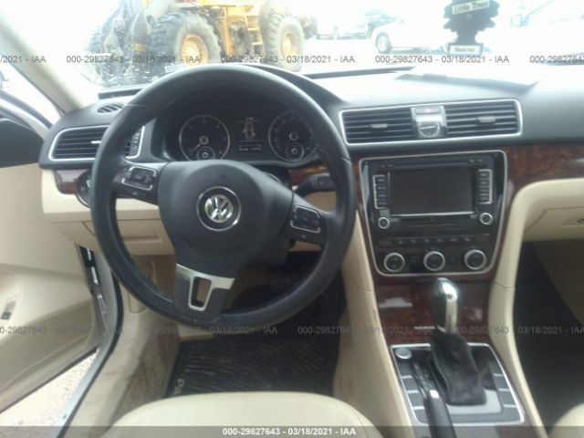 Photo 4 VIN: 1VWCN7A36DC022571 - VOLKSWAGEN PASSAT 