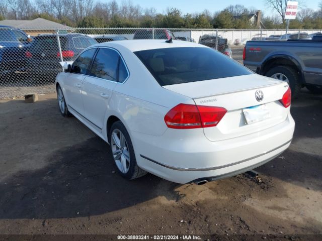 Photo 2 VIN: 1VWCN7A37EC006591 - VOLKSWAGEN PASSAT 