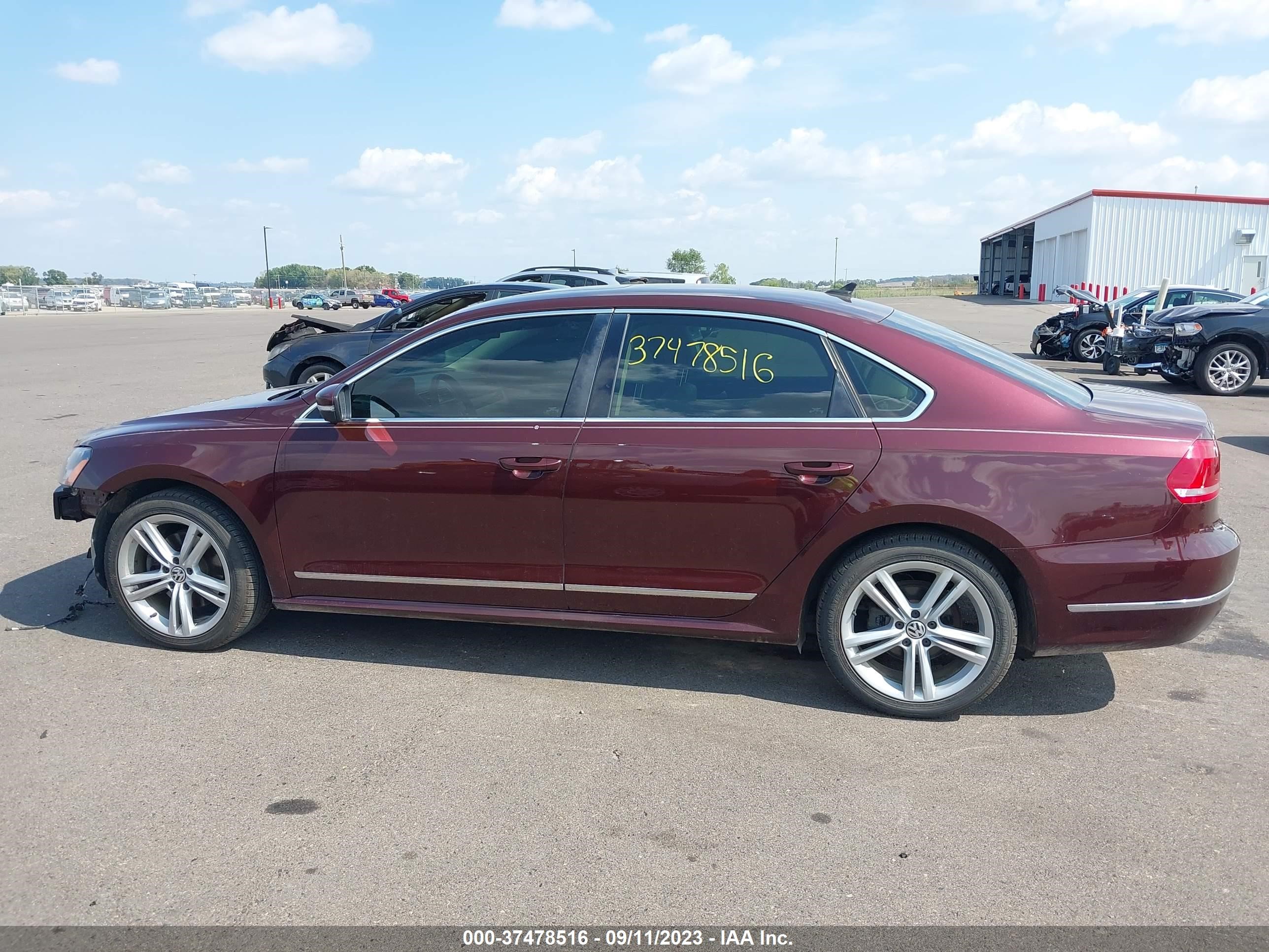 Photo 14 VIN: 1VWCN7A38DC122428 - VOLKSWAGEN PASSAT 