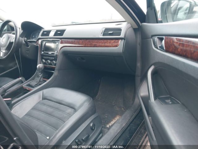 Photo 4 VIN: 1VWCN7A39CC042442 - VOLKSWAGEN PASSAT 