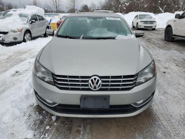 Photo 4 VIN: 1VWCN7A39DC135933 - VOLKSWAGEN PASSAT SEL 