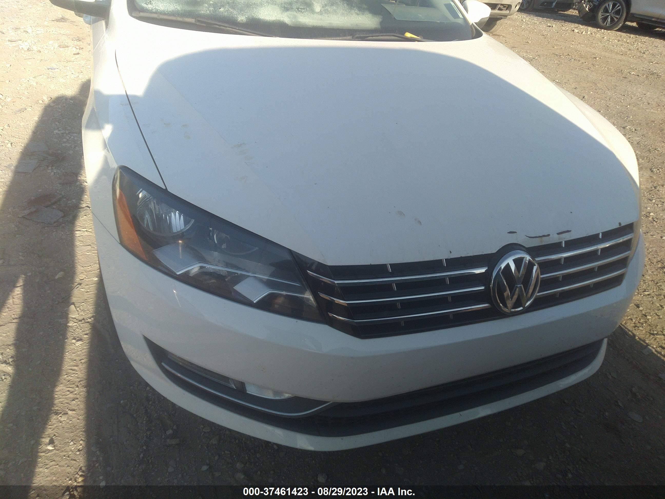 Photo 5 VIN: 1VWCN7A39DC142302 - VOLKSWAGEN PASSAT 