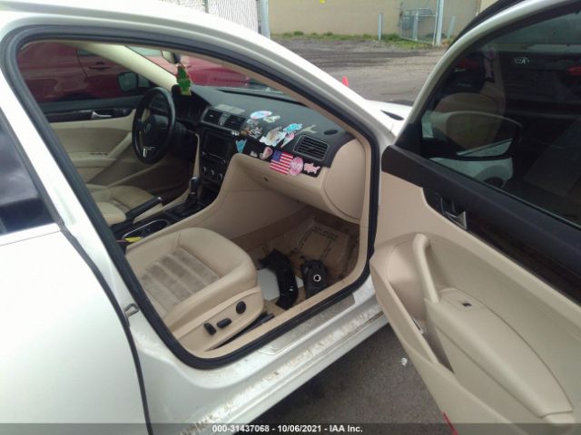 Photo 4 VIN: 1VWCN7A39EC052813 - VOLKSWAGEN PASSAT 