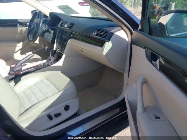 Photo 4 VIN: 1VWCN7A39EC083978 - VOLKSWAGEN PASSAT 