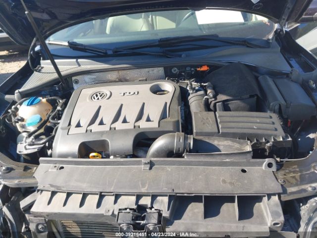 Photo 9 VIN: 1VWCN7A39EC083978 - VOLKSWAGEN PASSAT 