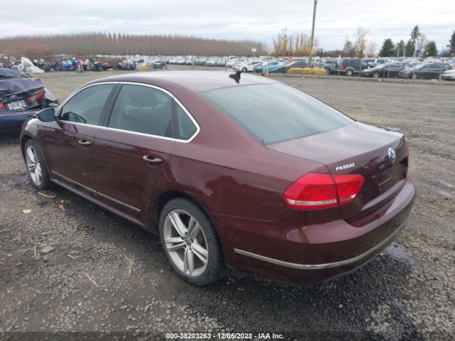 Photo 2 VIN: 1VWCN7A3XCC040313 - VOLKSWAGEN PASSAT 