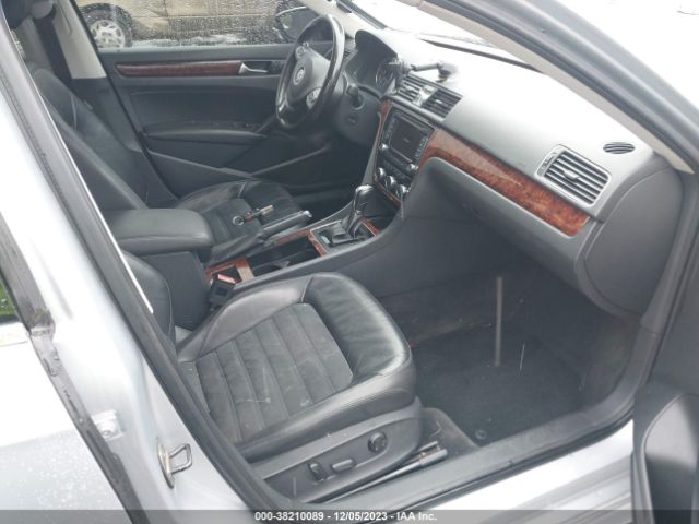 Photo 4 VIN: 1VWCN7A3XCC071688 - VOLKSWAGEN PASSAT 