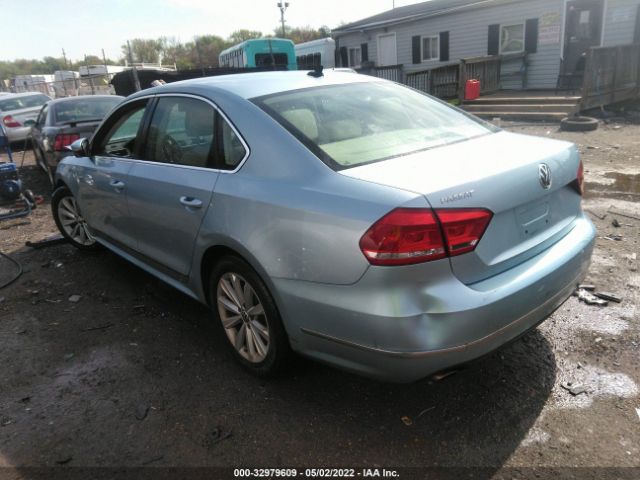 Photo 2 VIN: 1VWCP7A30CC058233 - VOLKSWAGEN PASSAT 