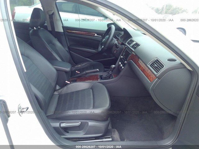 Photo 4 VIN: 1VWCP7A30CC059589 - VOLKSWAGEN PASSAT 