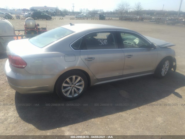 Photo 3 VIN: 1VWCP7A33CC003663 - VOLKSWAGEN PASSAT 