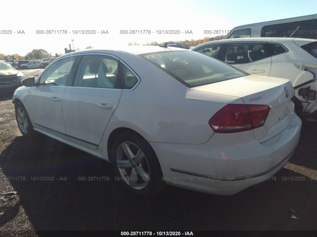 Photo 2 VIN: 1VWCP7A33CC053303 - VOLKSWAGEN PASSAT 