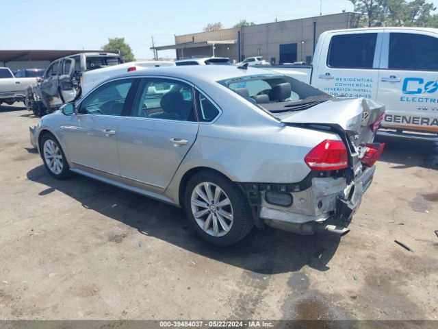 Photo 2 VIN: 1VWCP7A37CC040361 - VOLKSWAGEN PASSAT 