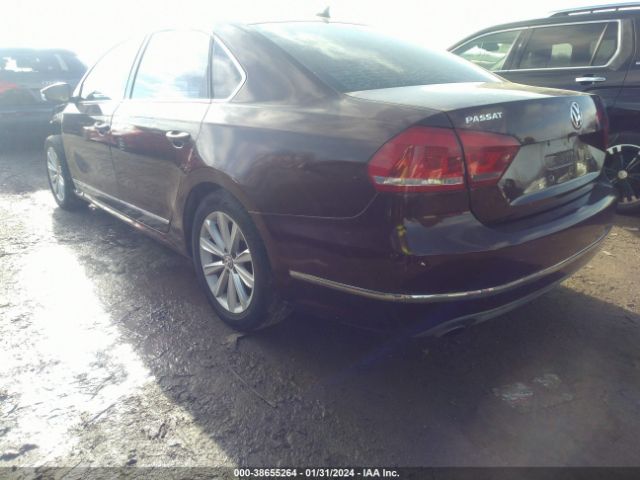 Photo 2 VIN: 1VWCP7A39CC067612 - VOLKSWAGEN PASSAT 