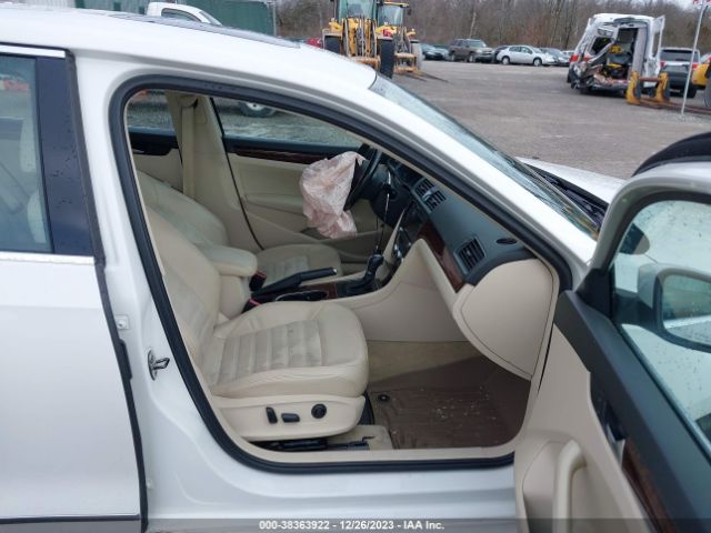 Photo 4 VIN: 1VWCP7A3XDC042218 - VOLKSWAGEN PASSAT 