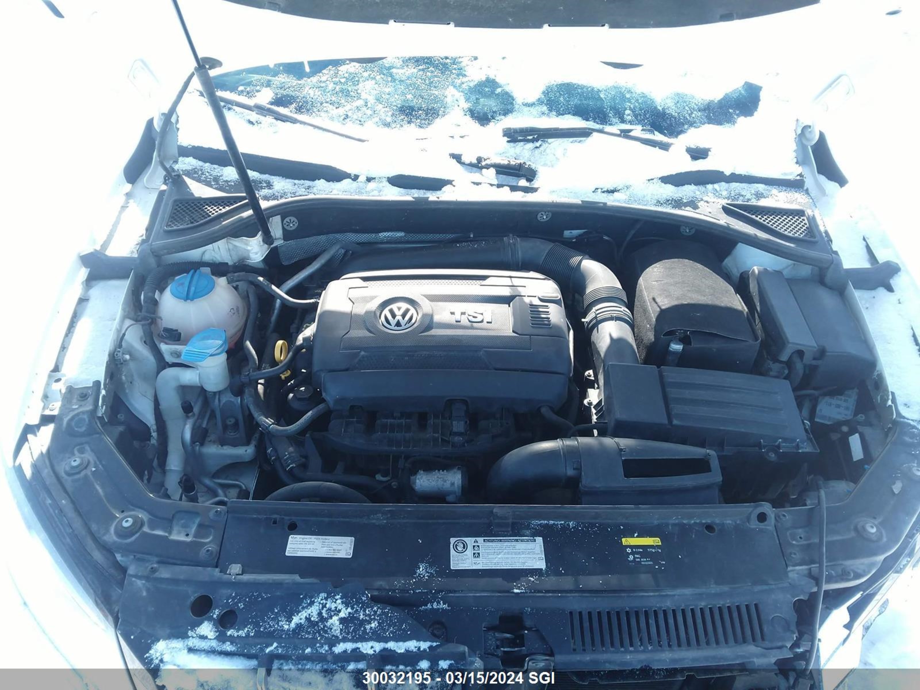 Photo 9 VIN: 1VWCS7A32FC073299 - VOLKSWAGEN PASSAT 