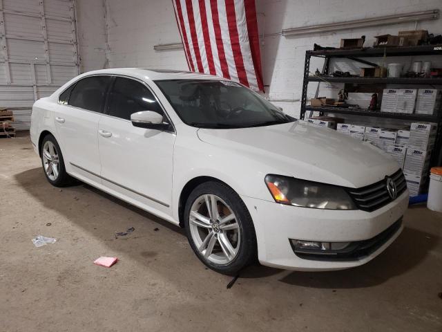 Photo 3 VIN: 1VWCS7A38EC033680 - VOLKSWAGEN PASSAT 