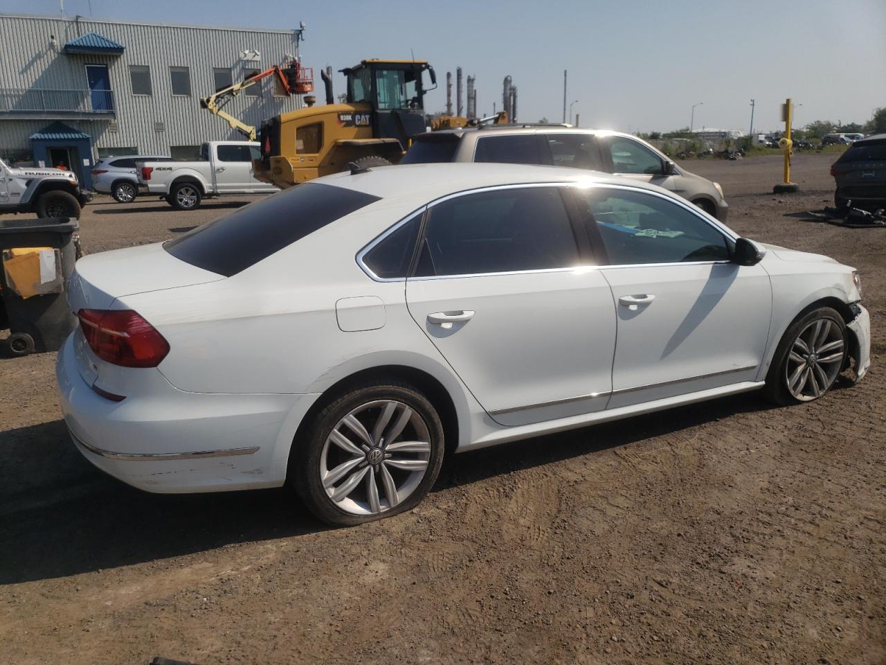 Photo 2 VIN: 1VWCS7A39GC014509 - VOLKSWAGEN PASSAT 