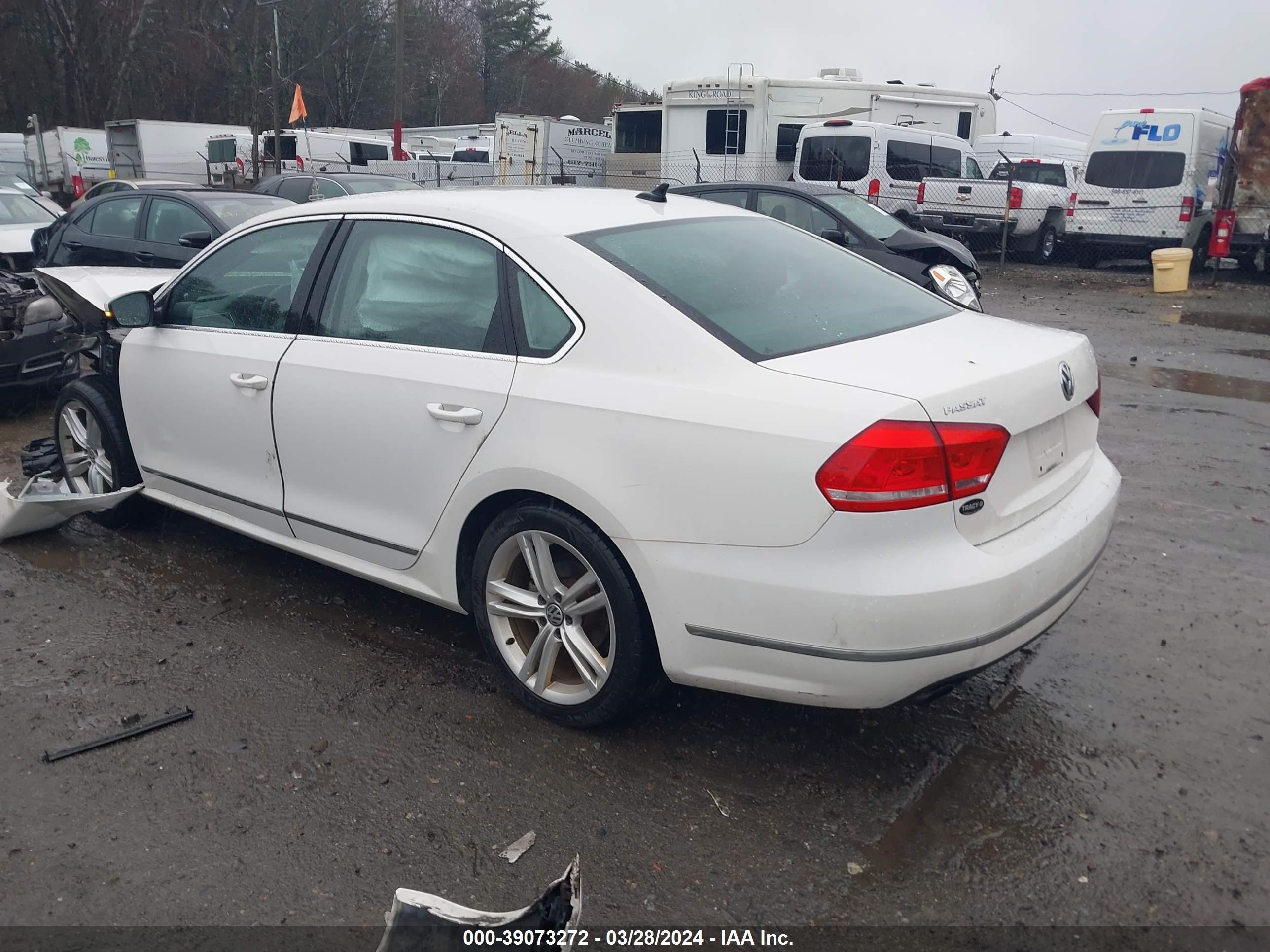 Photo 2 VIN: 1VWCS7A3XEC001278 - VOLKSWAGEN PASSAT 