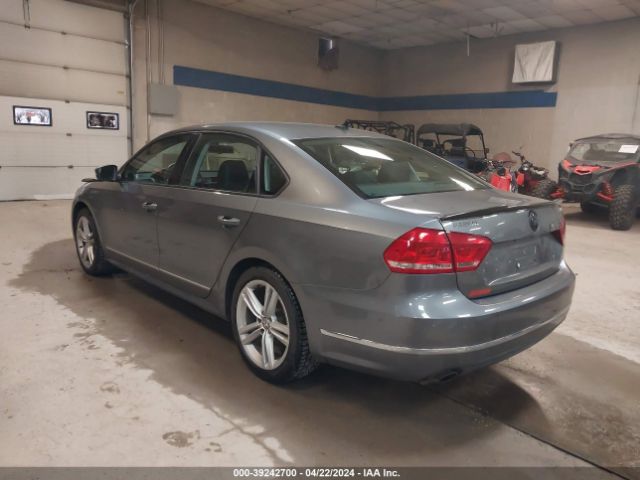 Photo 2 VIN: 1VWCT7A30FC056093 - VOLKSWAGEN PASSAT 