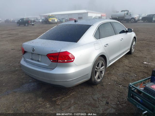 Photo 3 VIN: 1VWCT7A33FC008572 - VOLKSWAGEN PASSAT 