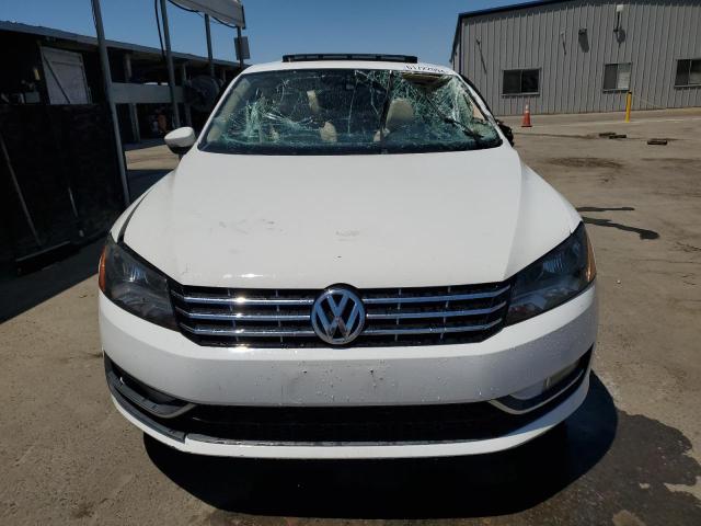 Photo 4 VIN: 1VWCT7A33FC070697 - VOLKSWAGEN PASSAT 