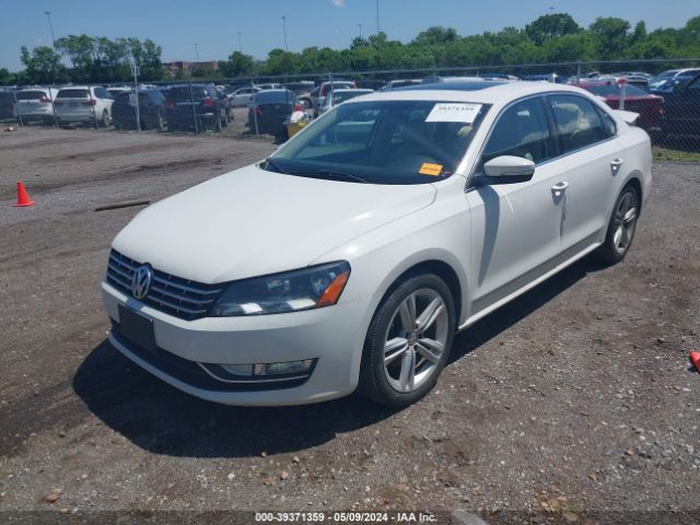 Photo 1 VIN: 1VWCT7A34EC017067 - VOLKSWAGEN PASSAT 