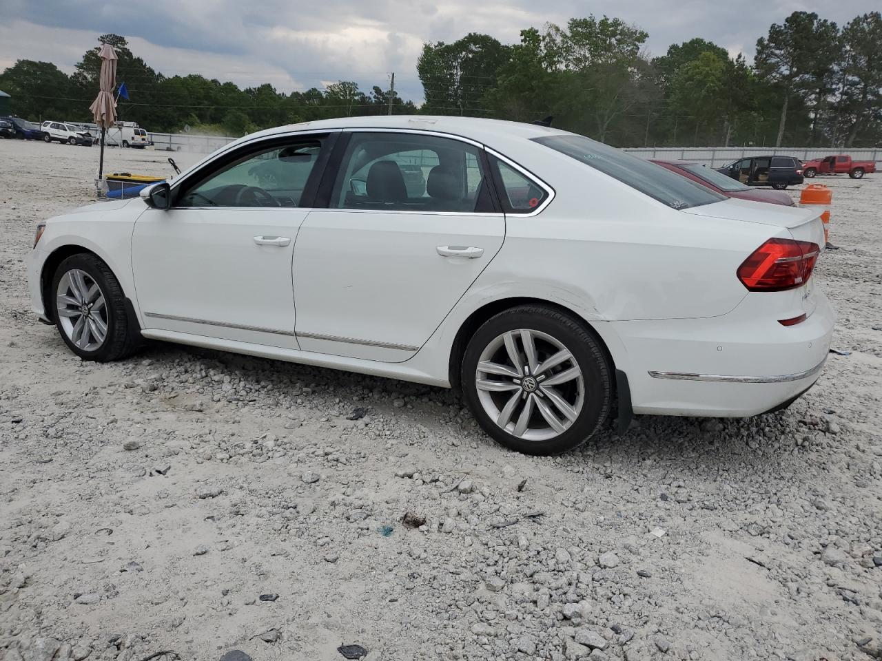 Photo 1 VIN: 1VWCT7A37GC069201 - VOLKSWAGEN PASSAT 