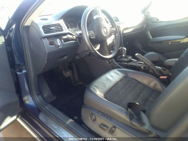 Photo 4 VIN: 1VWCT7A38FC048338 - VOLKSWAGEN PASSAT 