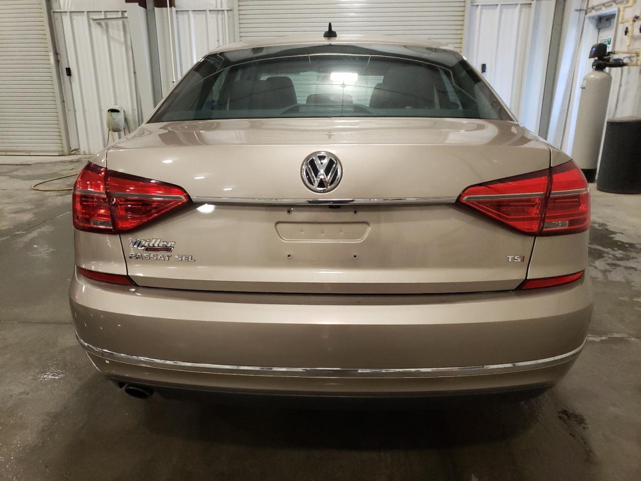 Photo 5 VIN: 1VWCT7A38GC065447 - VOLKSWAGEN PASSAT 