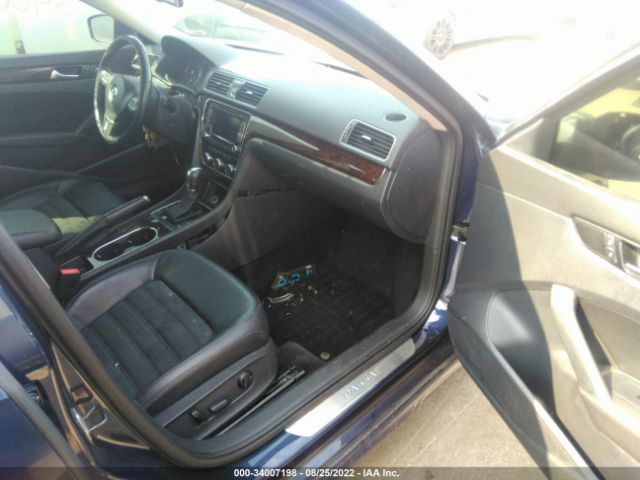 Photo 4 VIN: 1VWCT7A39EC060433 - VOLKSWAGEN PASSAT 