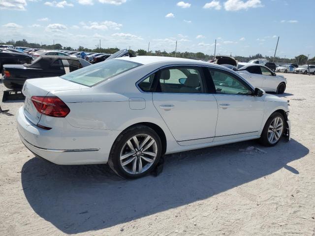 Photo 2 VIN: 1VWCT7A3XGC069788 - VOLKSWAGEN PASSAT 