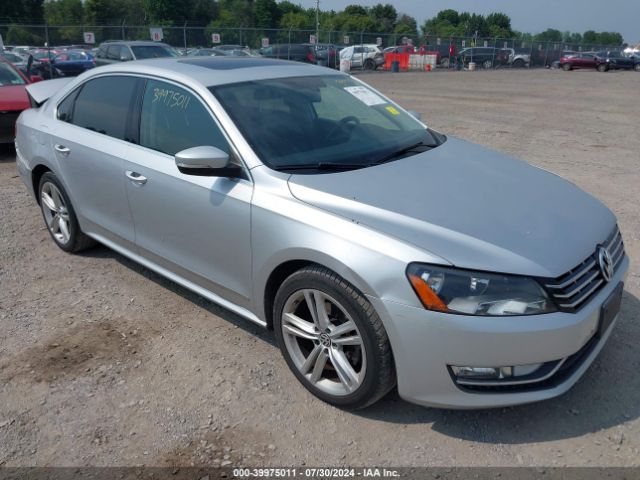 Photo 0 VIN: 1VWCV7A30FC012329 - VOLKSWAGEN PASSAT 