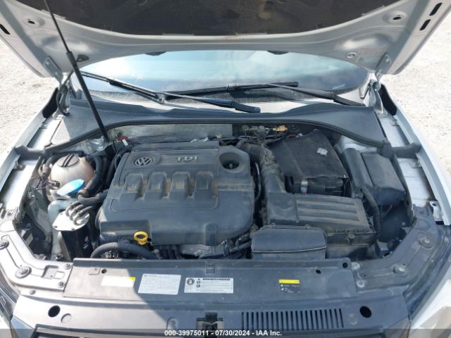 Photo 9 VIN: 1VWCV7A30FC012329 - VOLKSWAGEN PASSAT 