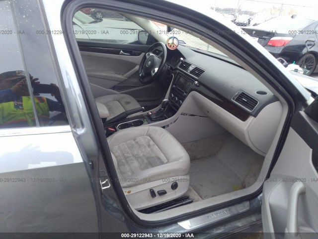 Photo 4 VIN: 1VWCV7A30FC015621 - VOLKSWAGEN PASSAT 