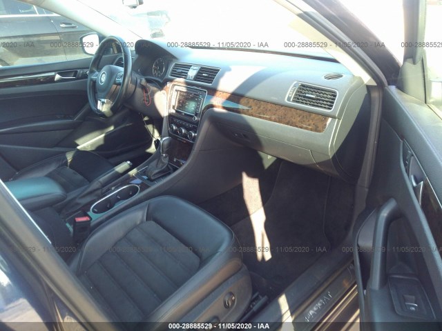 Photo 4 VIN: 1VWCV7A30FC018891 - VOLKSWAGEN PASSAT 