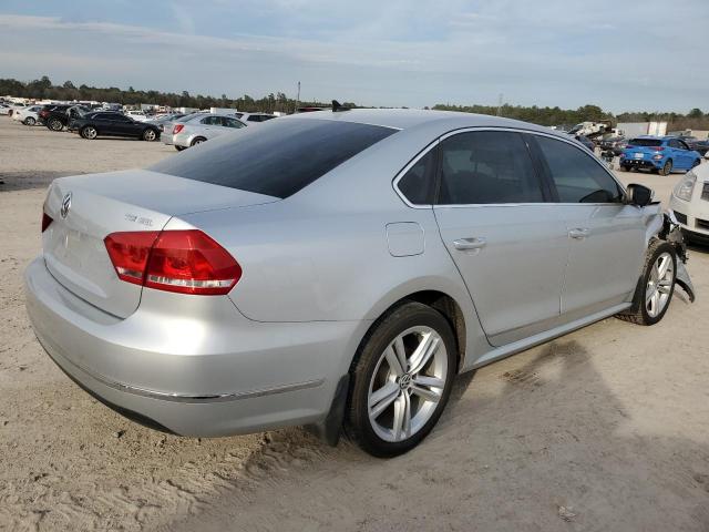 Photo 2 VIN: 1VWCV7A30FC090920 - VOLKSWAGEN PASSAT 