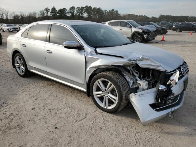 Photo 3 VIN: 1VWCV7A30FC090920 - VOLKSWAGEN PASSAT 