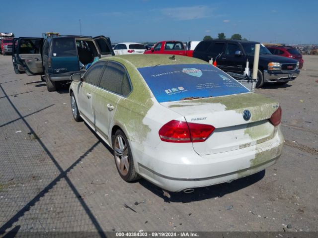 Photo 2 VIN: 1VWCV7A31FC056937 - VOLKSWAGEN PASSAT 