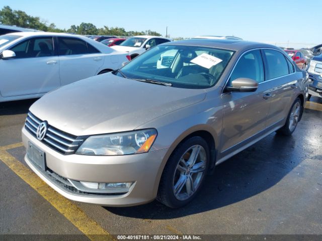 Photo 1 VIN: 1VWCV7A32FC041136 - VOLKSWAGEN PASSAT 